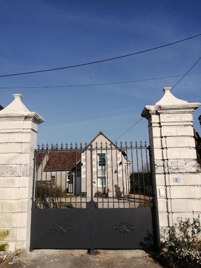 Le Clos Des Augers. Chambre Descartes Azay-sur-Cher Экстерьер фото
